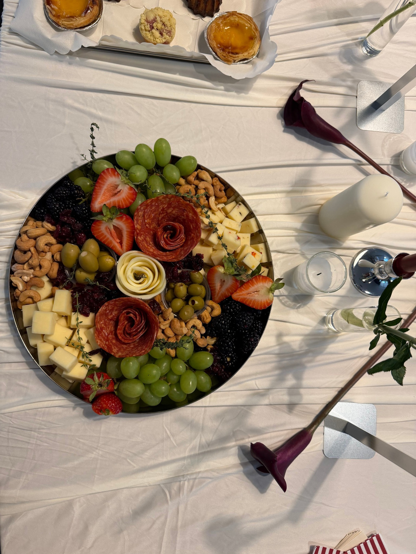 CURE-ATE Round Charcuterie Board